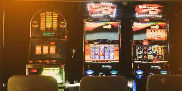 Slot Casino: Exploring the Features Behind the Reels